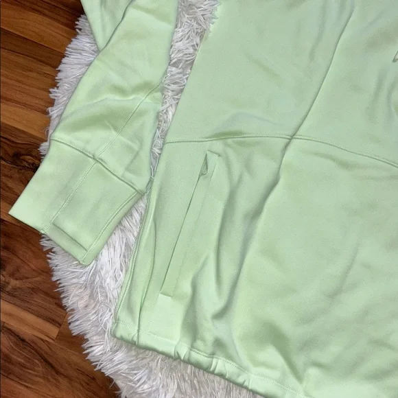 Athleta Unstoppable Fleece Lined Half Zip Sweatshirt Size Medium Mint Tint NEW